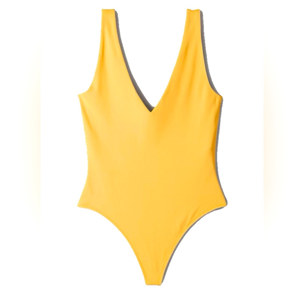 Babaton Contour V-Neck Bodysuit in Iced Mango #75719